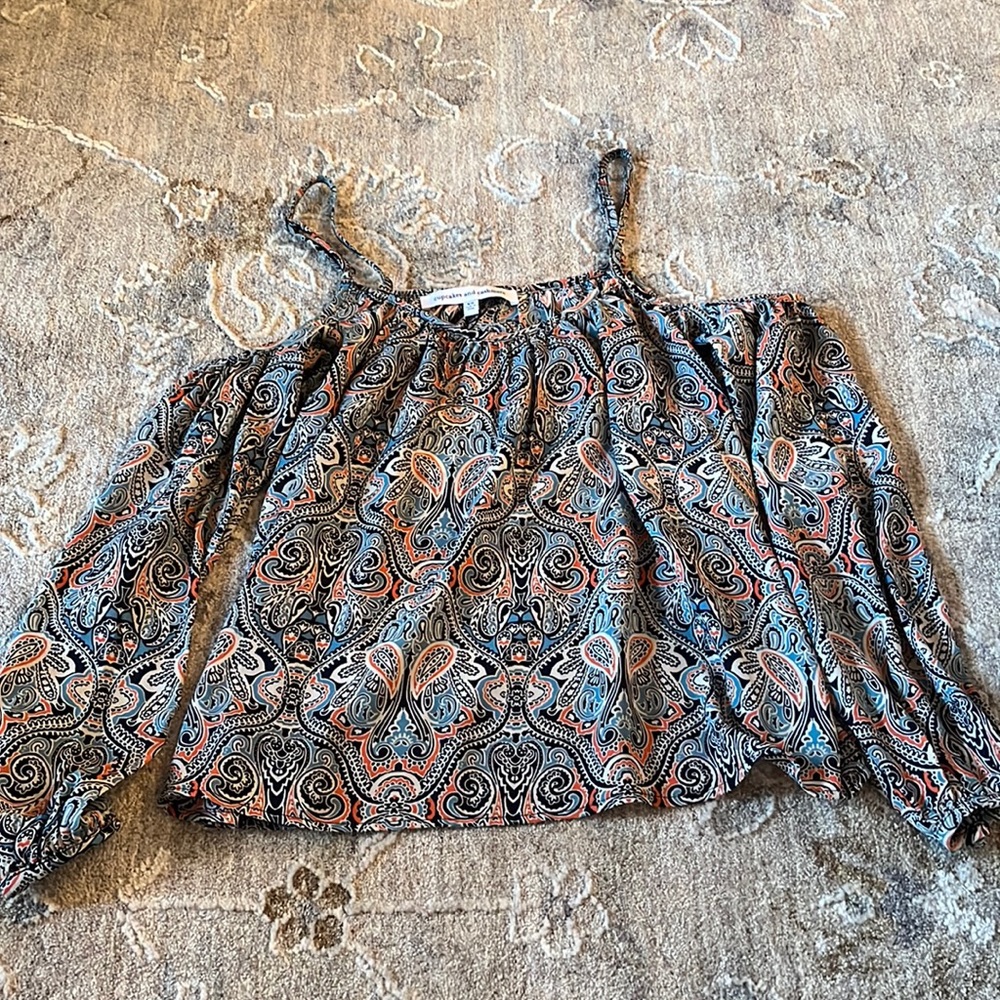 Cupcakes and Cashmere xs top brand new with tags!